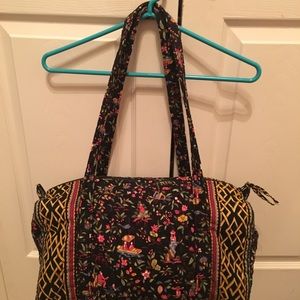 Vera Bradley large overnight tote bag